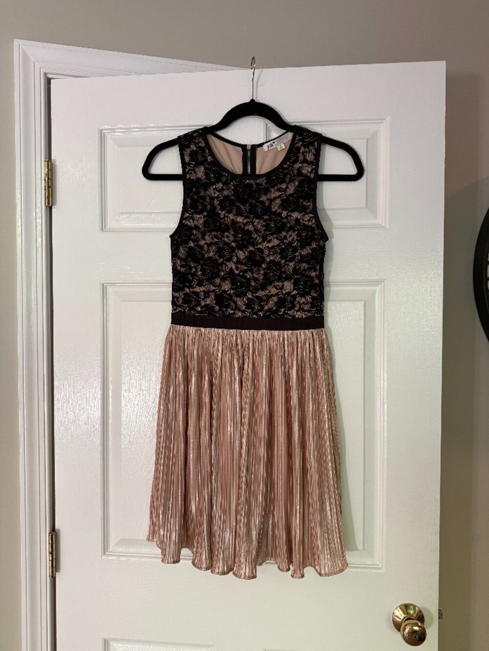 Black Lace and Gold Pleated Cocktail Party Dress - Size Small